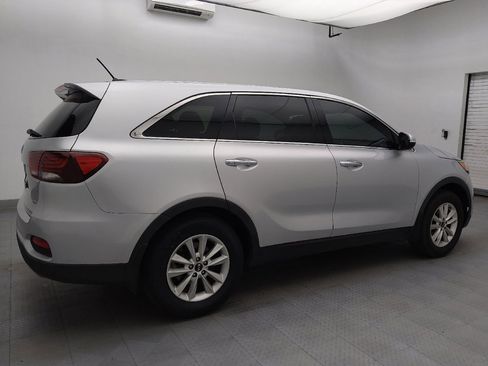 Used 2019 Kia Sorento FWD image 10