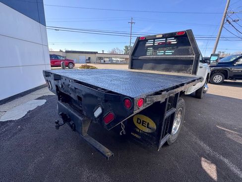 Used 2018 Chevrolet Silverado 3500 W/T w/ WT Convenience Package AWD/4WD image 8