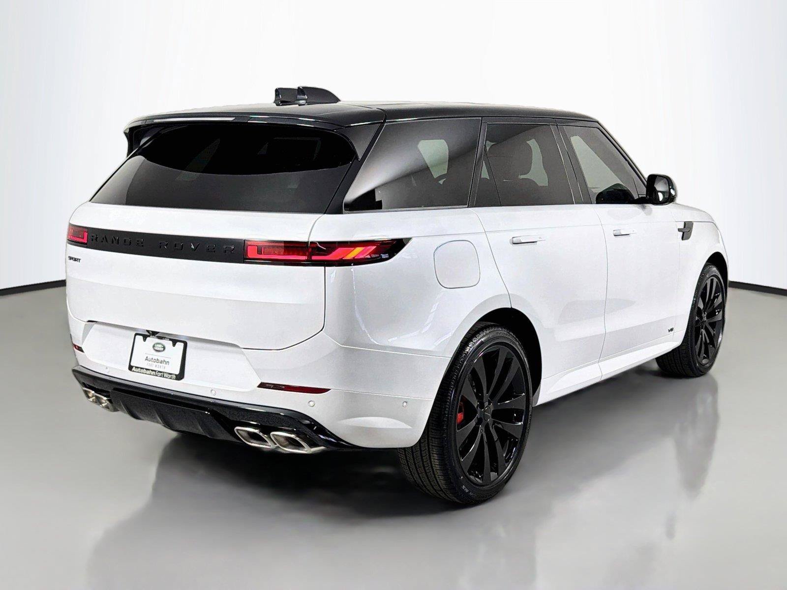 New 2027 Land Rover Range Rover Sport Dynamic SE AWD/4WD image 5