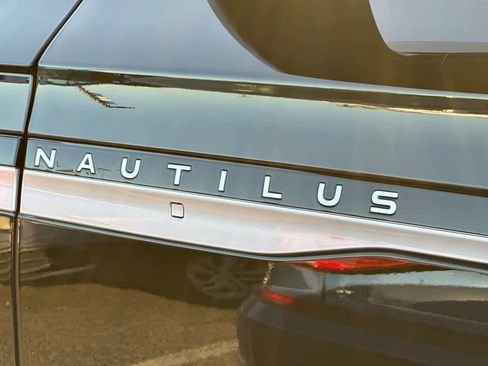 New 2026 Lincoln Nautilus Reserve image 28