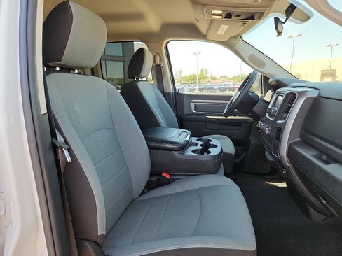 Used 2024 RAM 1500 Classic SLT AWD/4WD image 14