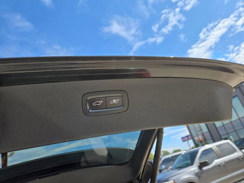 Used 2018 Volvo XC90 T6 Inscription w/ Convenience Package image 43