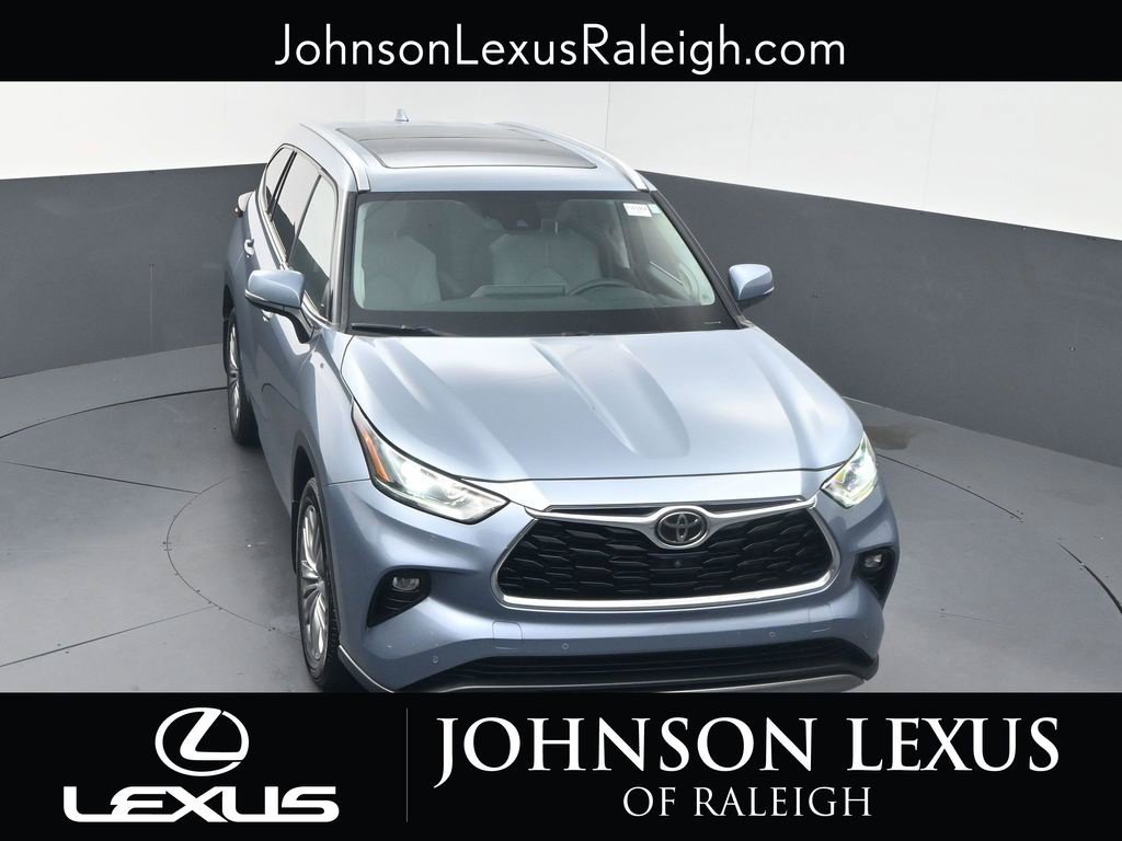 Used 2021 Toyota Highlander Platinum AWD/4WD image 24