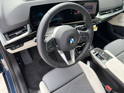 New 2026 BMW X1 xDrive28i w/ Technology Package AWD/4WD image 4