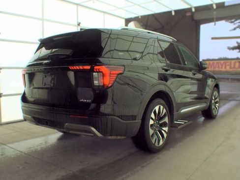 Used 2025 Ford Explorer Platinum w/ LUX Leather Package AWD/4WD image 10