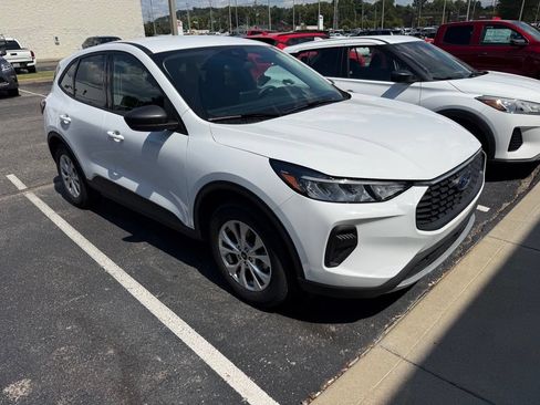 Used 2025 Ford Escape Active FWD image 1