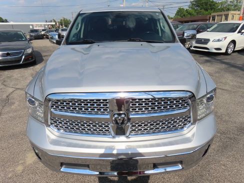 Used 2018 RAM 1500 Laramie RWD image 31