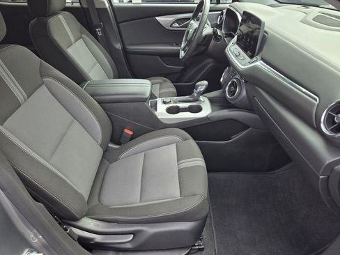 Used 2025 Chevrolet Blazer LT image 16