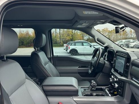 Used 2022 Ford F150 Lariat w/ Equipment Group 502A High image 45