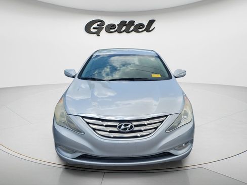 Used 2013 Hyundai Sonata SE FWD image 2