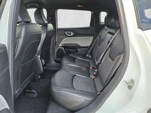 Used 2024 Jeep Compass Latitude image 19