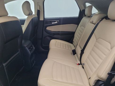 Used 2017 Ford Edge SEL w/ Equipment Group 201A image 18