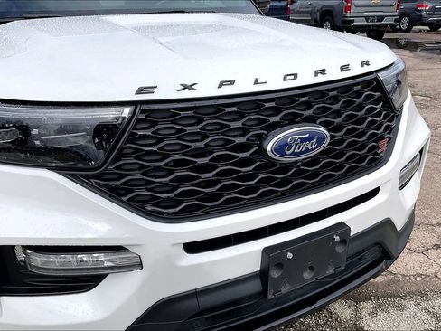 Used 2023 Ford Explorer ST w/ Equipment Group 401A AWD/4WD image 34
