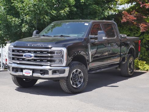 Certified 2023 Ford F250 Lariat w/ Lariat Ultimate Package AWD/4WD image 2