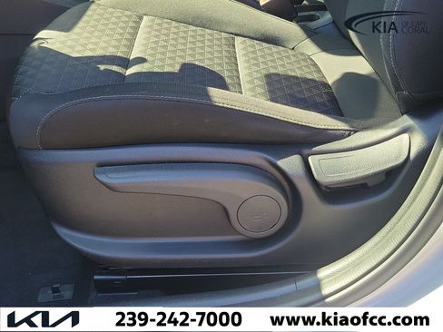 Used 2022 Kia Rio LX FWD image 21