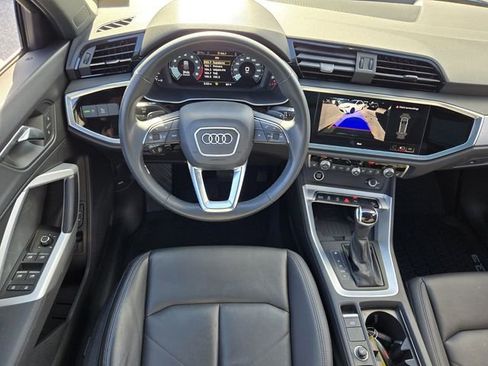 Used 2024 Audi Q3 2.0T Premium w/ Convenience Package image 17