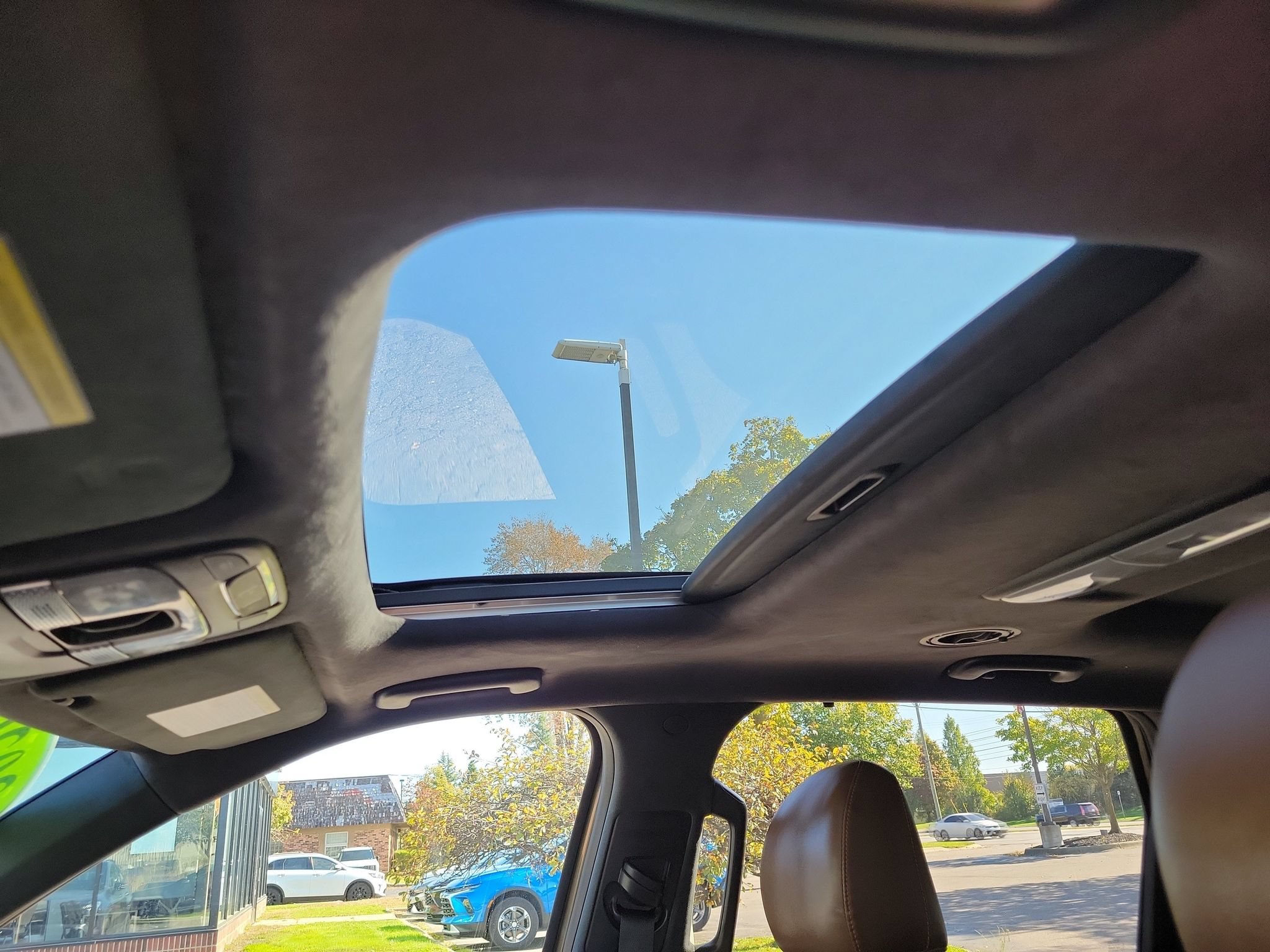 Used 2020 Kia Telluride SX w/ SX Prestige Package AWD/4WD image 8