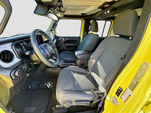 Used 2024 Jeep Wrangler Sport S image 19