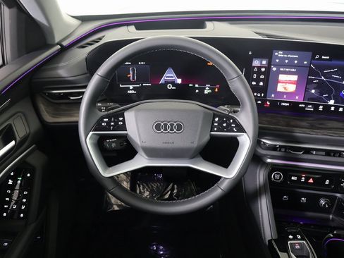 Used 2025 Audi Q5 Premium Plus w/ Premium Plus image 32