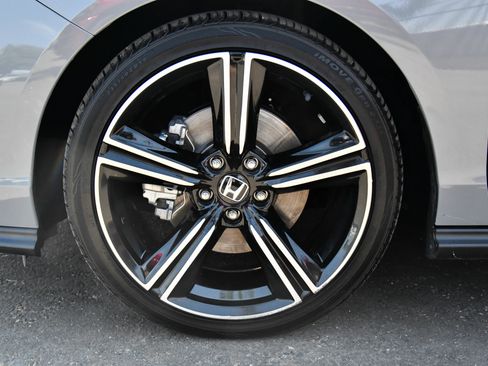 Used 2024 Honda Accord Sport image 12