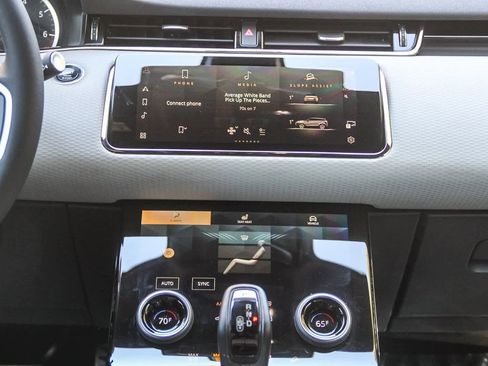 Used 2023 Land Rover Range Rover Evoque R-Dynamic S image 12