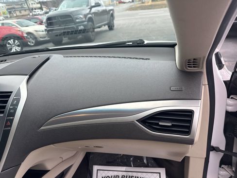 Used 2020 Lincoln MKZ AWD image 25