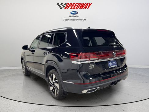 Certified 2025 Volkswagen Atlas SEL image 8