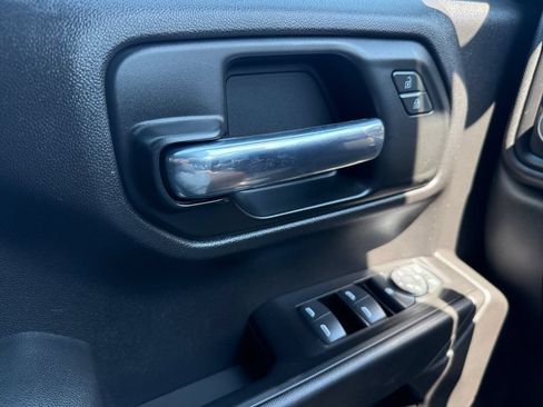 Used 2020 Chevrolet Silverado 1500 Custom Trail Boss w/ Custom Convenience Package AWD/4WD image 25