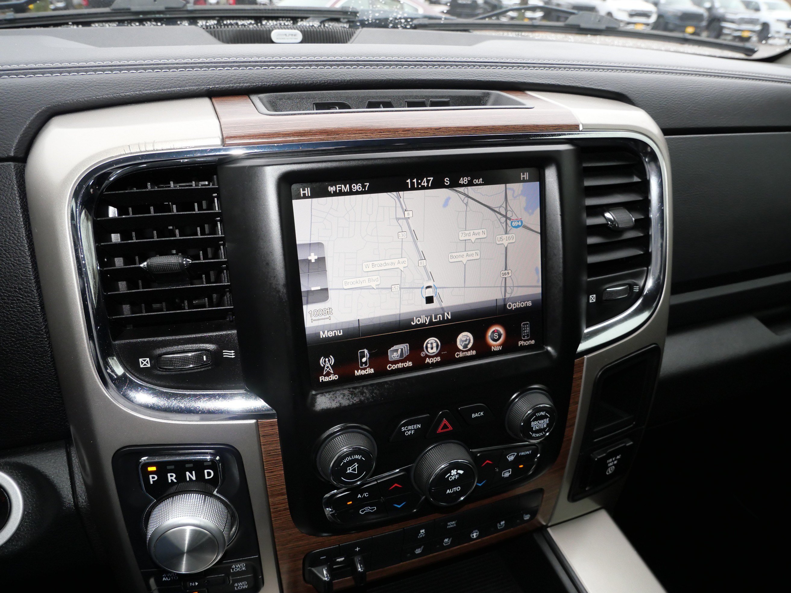 Used 2015 RAM 1500 Laramie w/ Convenience Group AWD/4WD image 22