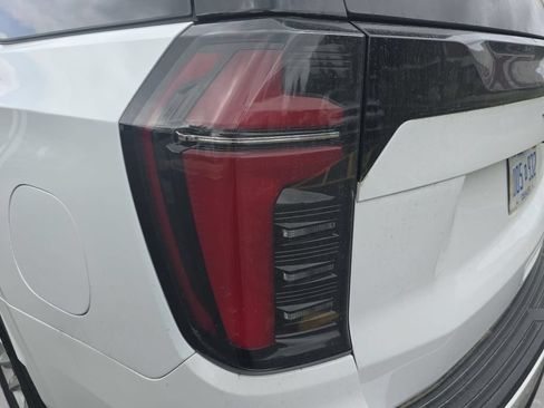 Used 2025 Chevrolet Tahoe LT AWD/4WD image 36