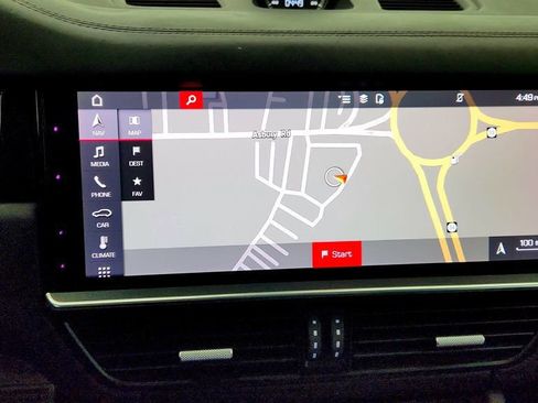 Used 2020 Porsche Cayenne Turbo image 18