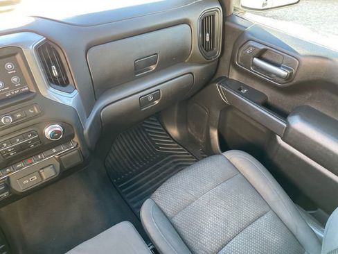 Used 2023 GMC Sierra 1500 Pro w/ Pro Value Package AWD/4WD image 17