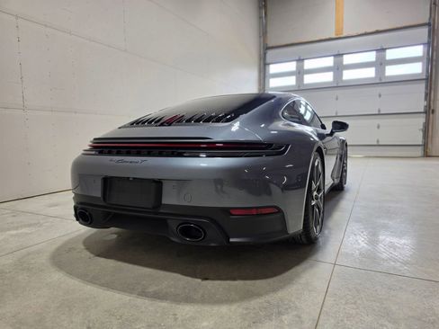 Used 2025 Porsche 911 Carrera T RWD image 12