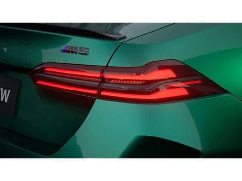 New 2026 BMW M5 w/ Carbon Package image 8