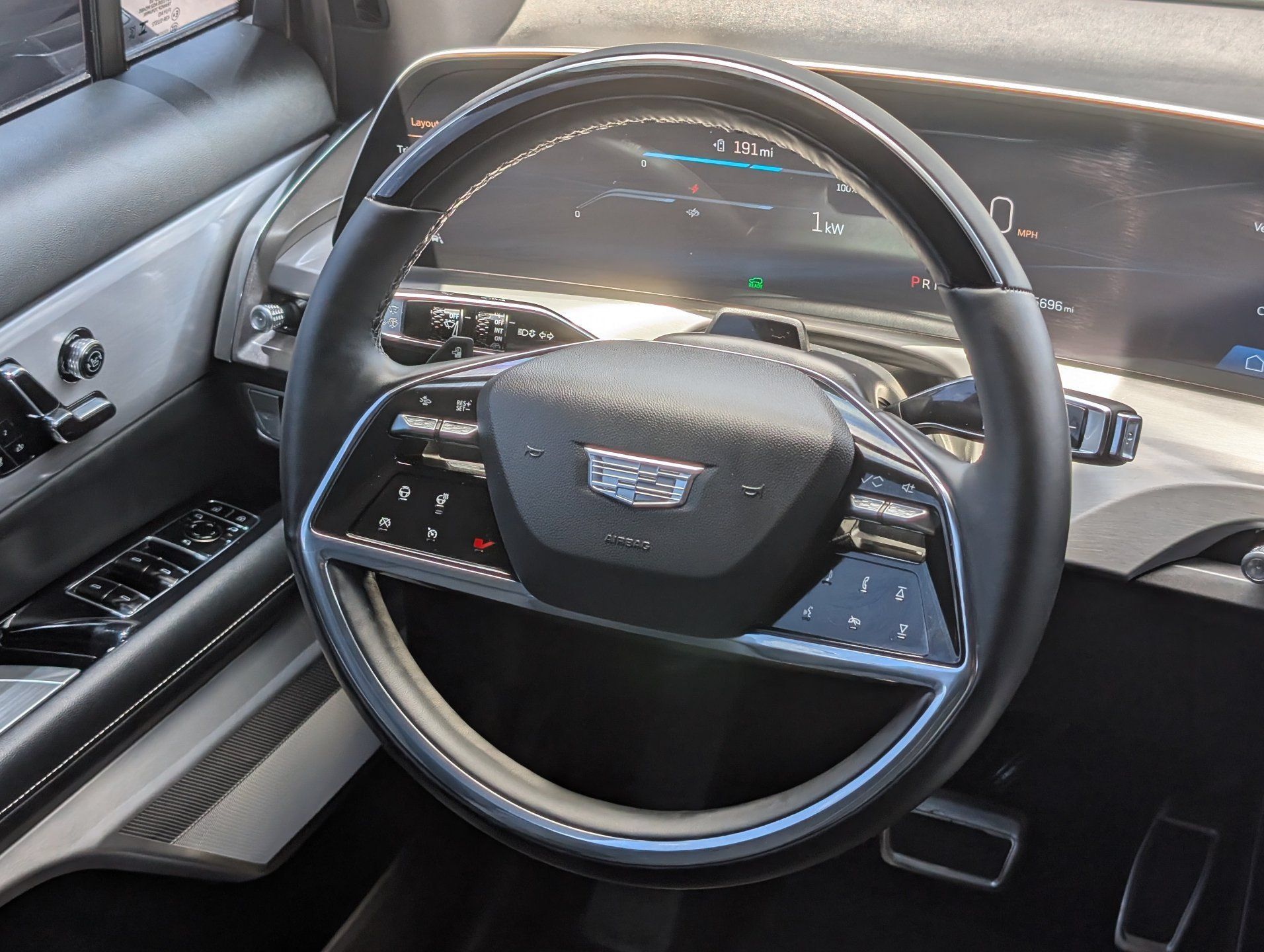 Used 2026 Cadillac Vistiq Sport AWD/4WD image 15
