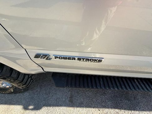 Used 2019 Ford F250 XL w/ STX Appearance Package AWD/4WD image 11