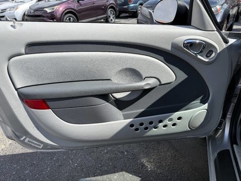 Used 2006 Chrysler PT Cruiser Touring image 22