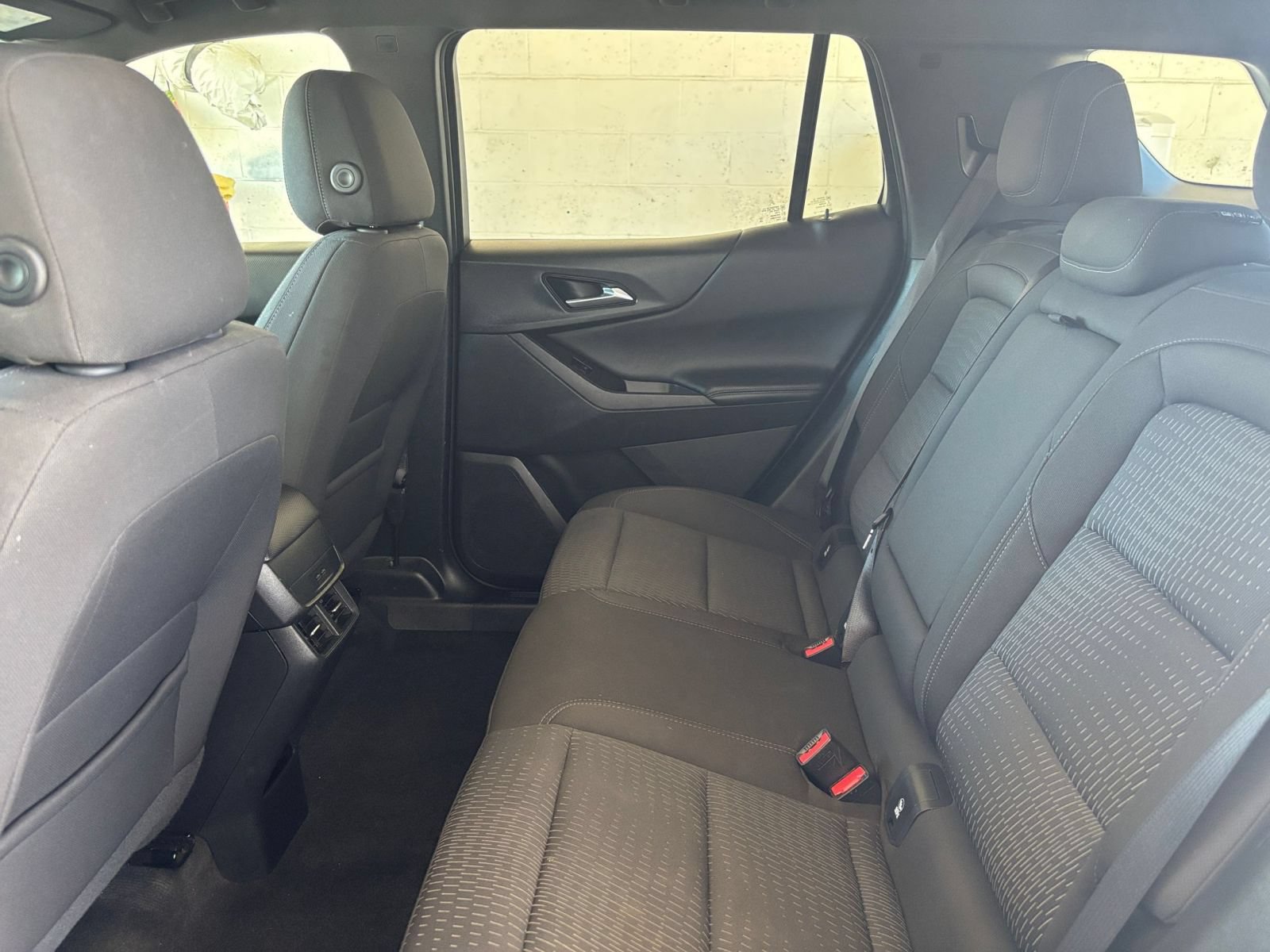 Used 2025 Chevrolet Equinox LT FWD image 25