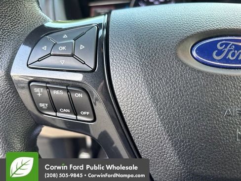 Used 2018 Ford Explorer XLT w/ Equipment Group 201A AWD/4WD image 16