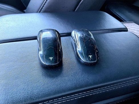 Used 2020 Tesla Model X Long Range image 35