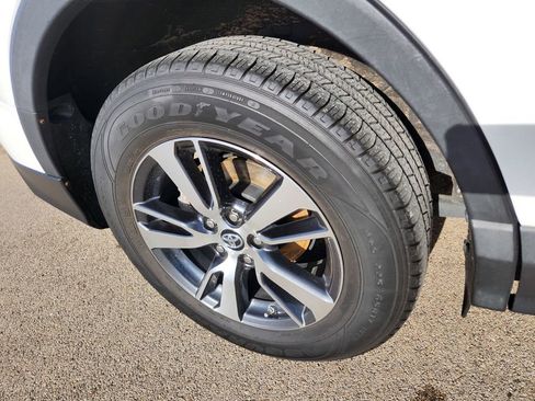 Used 2018 Toyota RAV4 XLE image 49