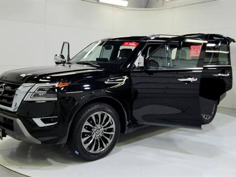 Certified 2023 Nissan Armada Platinum w/ Captain's Chairs Package RWD image 30