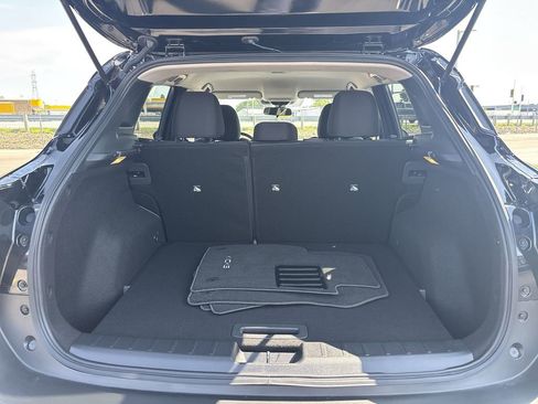 Certified 2025 Nissan Kicks SV FWD image 15