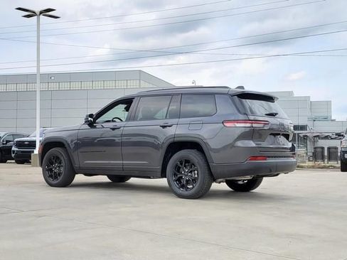 New 2025 Jeep Grand Cherokee L Altitude AWD/4WD image 6
