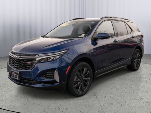 Used 2022 Chevrolet Equinox RS w/ Infotainment Package image 17