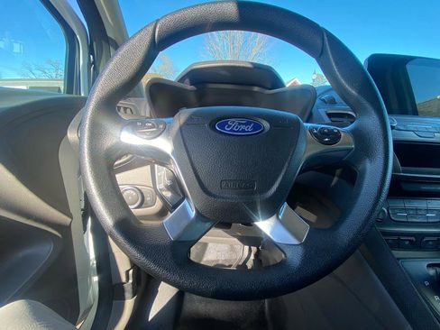 Used 2022 Ford Transit Connect XL image 23