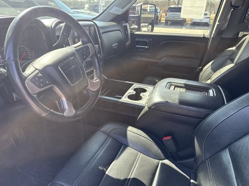 Used 2016 GMC Sierra 2500 Denali w/ Duramax Plus Package image 8