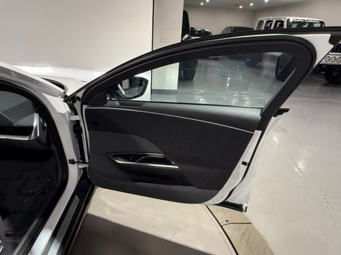 Used 2024 Lucid Air Touring AWD/4WD image 45