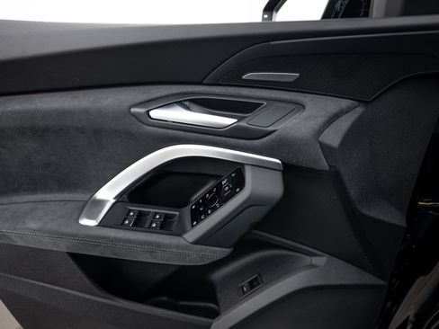 New 2026 Audi SQ5 Prestige AWD/4WD image 13