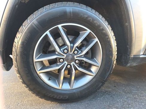 Used 2019 Jeep Grand Cherokee Limited image 26